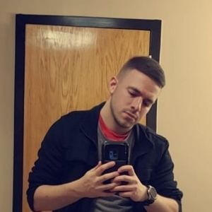 Meet your Posher, Devin
